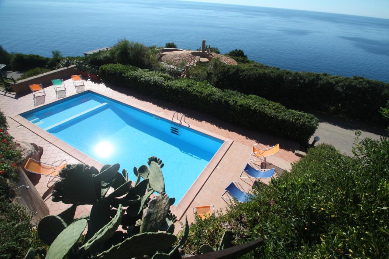 Villino Lu Ciuoni With Nice Sea View Costa Paradiso Exterior photo